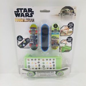 Star Wars Mandalorian Fingerboard Set - 3 Pack and 32 Stickers